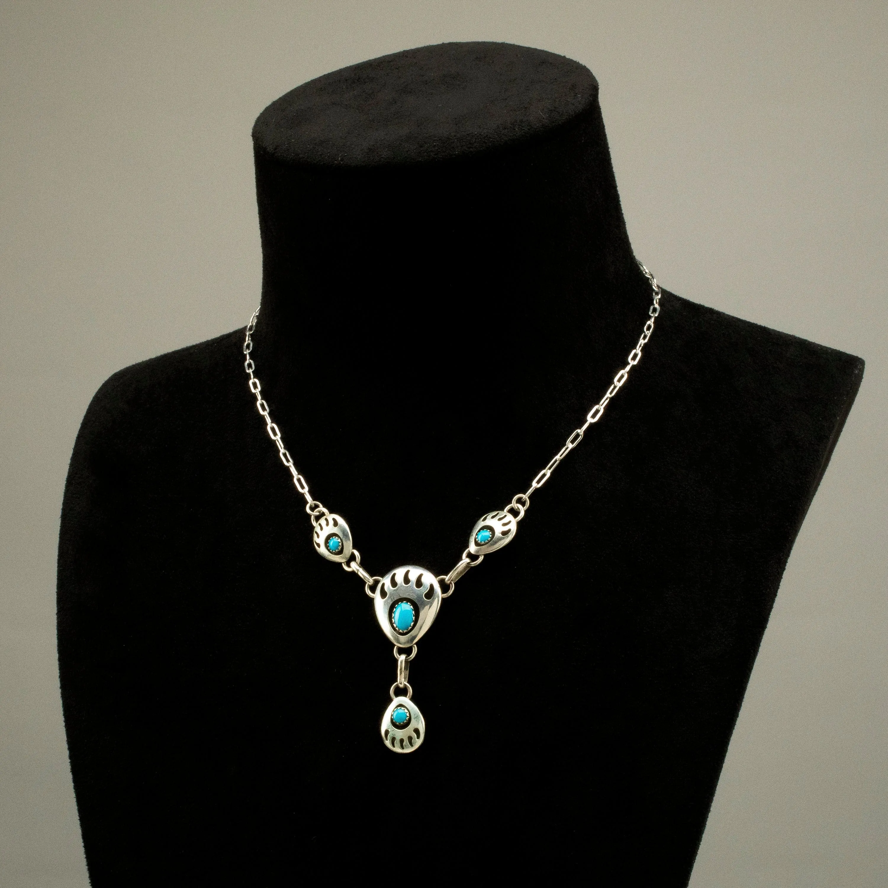 16 Sleeping Beauty Turquoise Bear Claw USA Native American Made 925 Sterling Silver Necklace