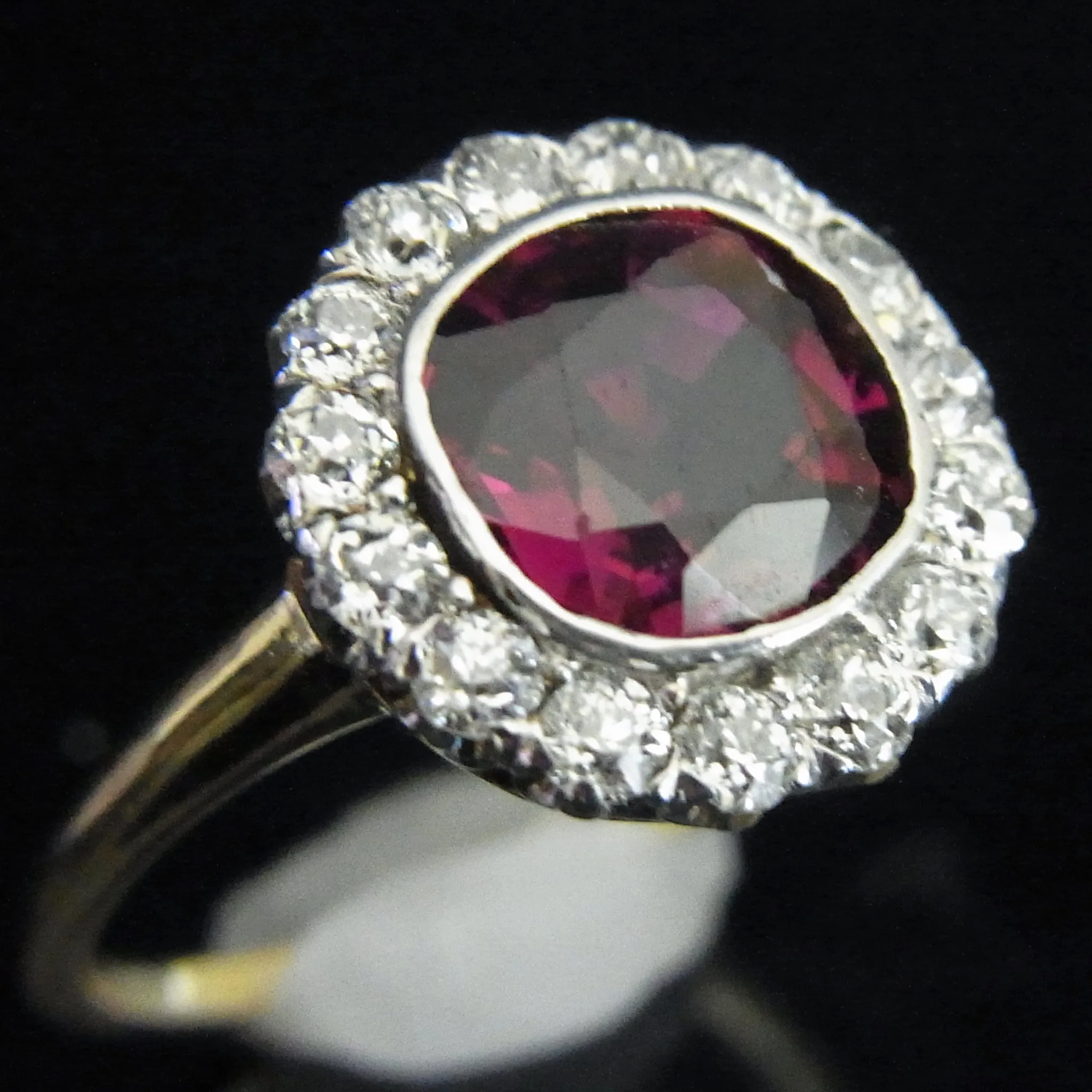 Gorgeous GIA Cert 3Ct Natural Ruby Old Euro Cut Diamond 18k Gold Ring Engagement