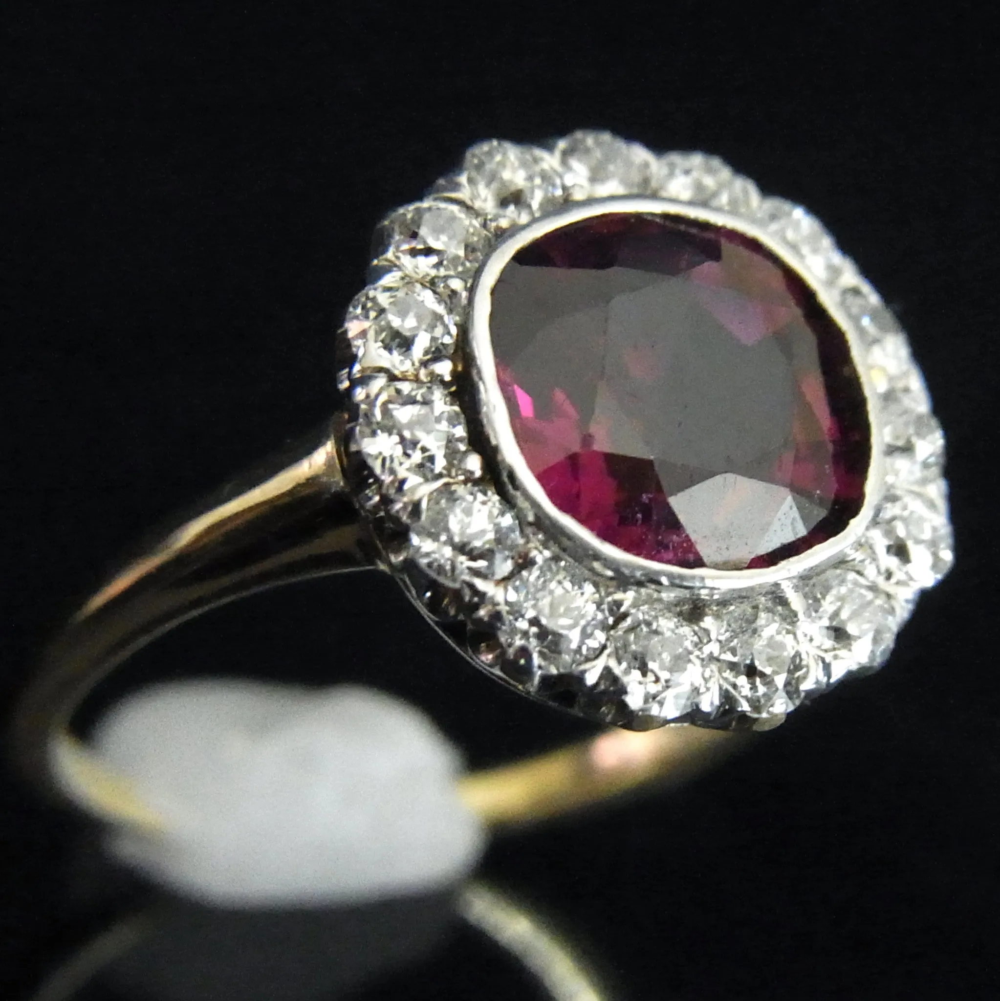 Gorgeous GIA Cert 3Ct Natural Ruby Old Euro Cut Diamond 18k Gold Ring Engagement