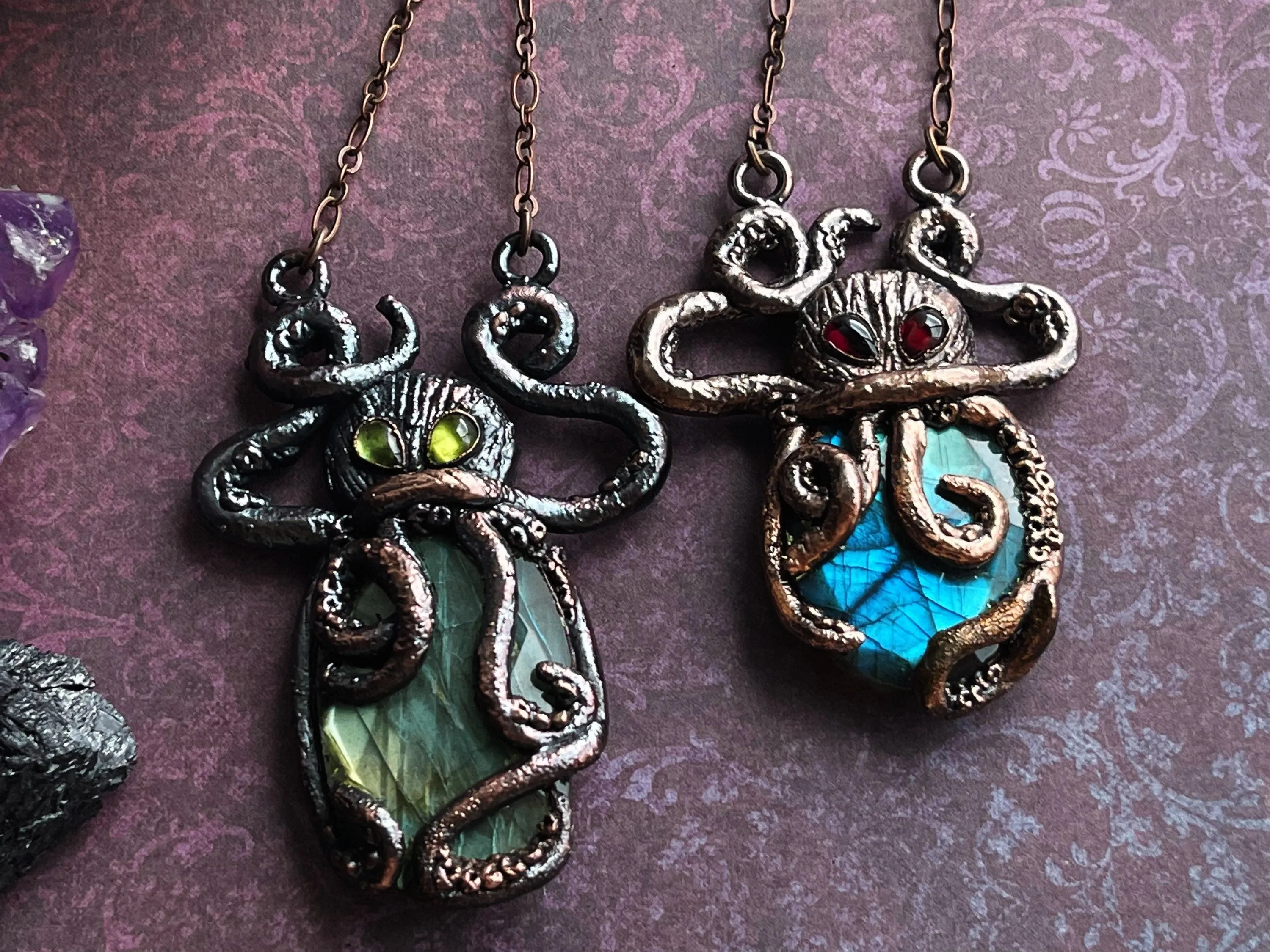 Labradorite octopus