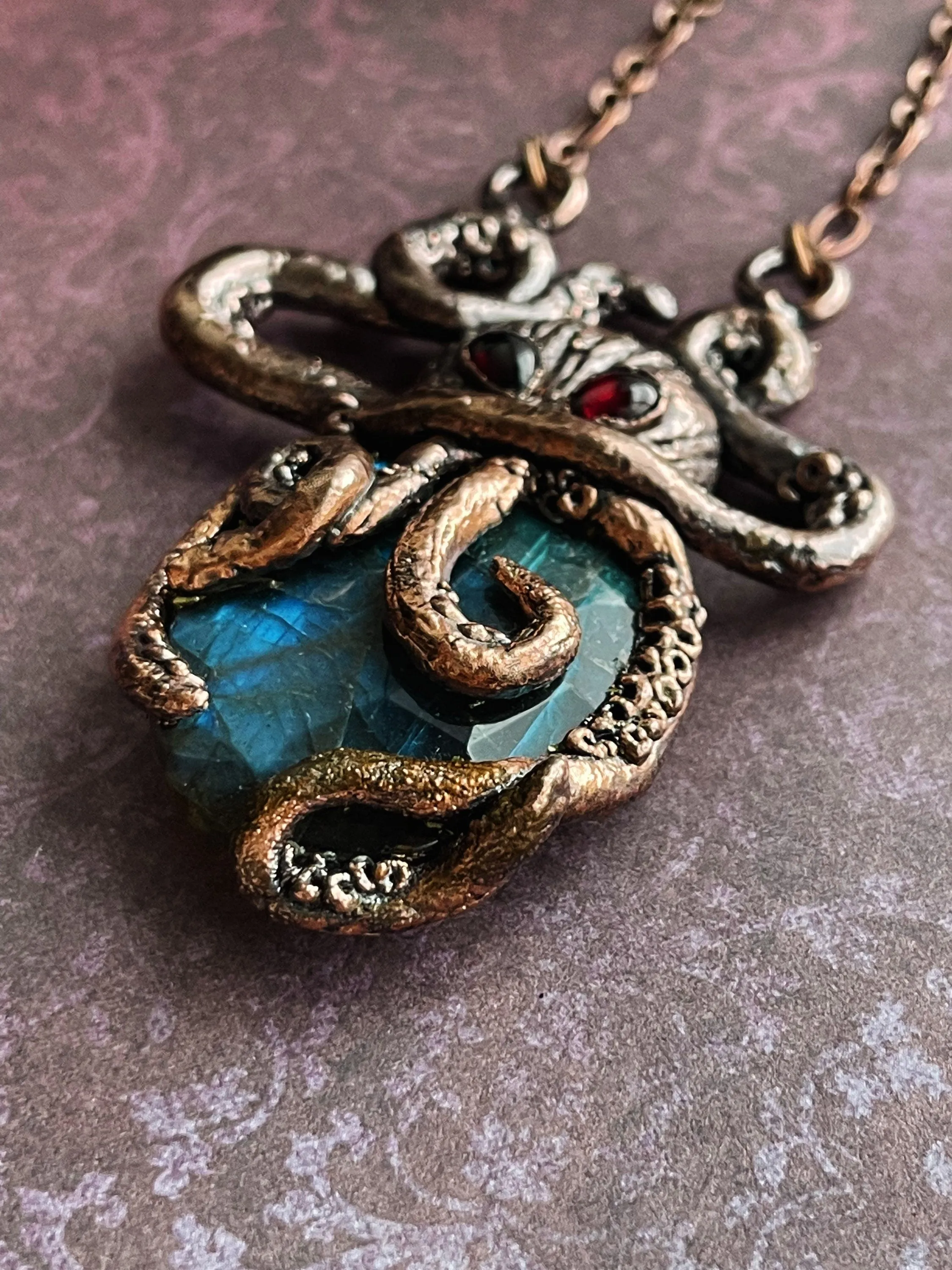 Labradorite octopus