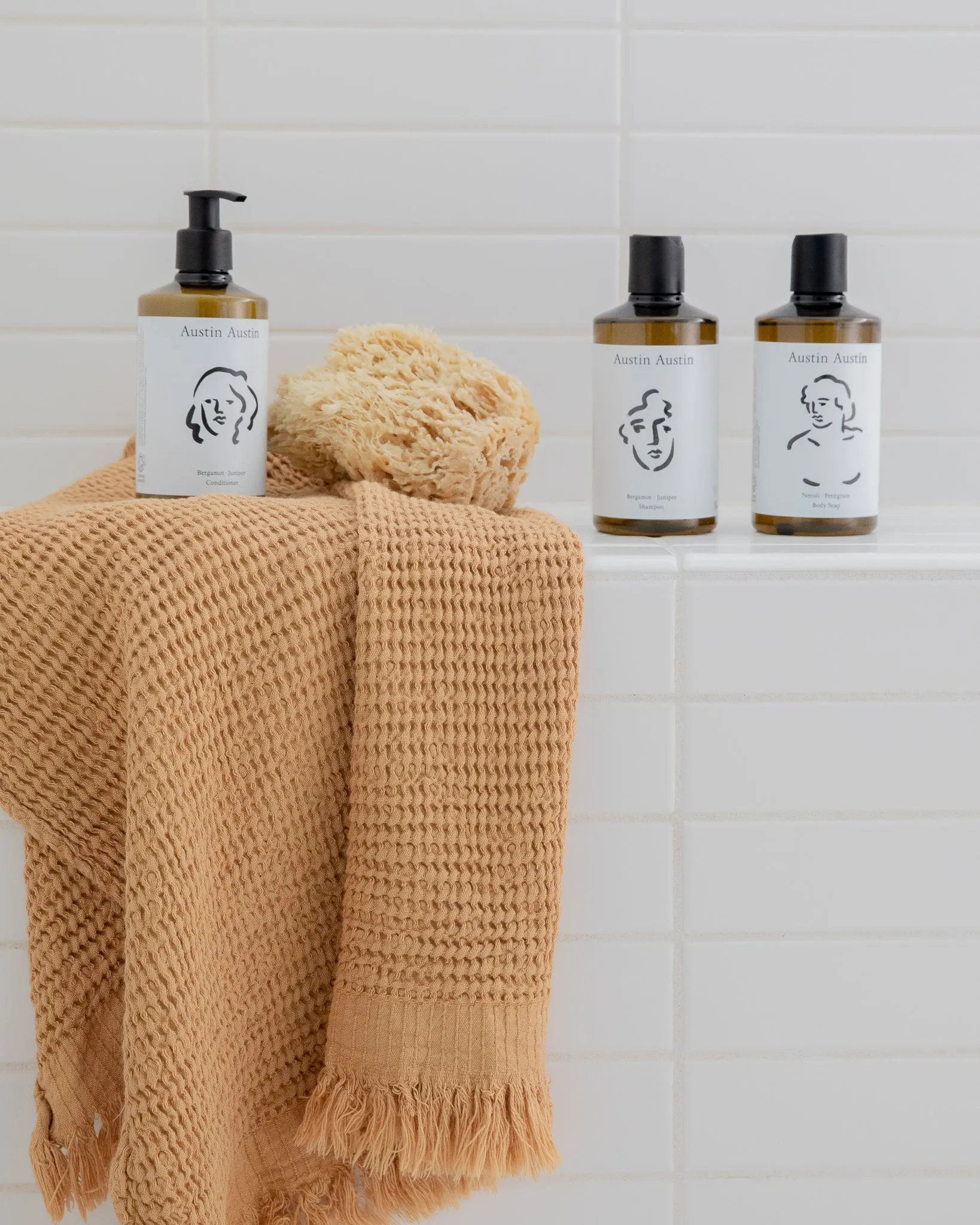 Latte Ella Hand Towel