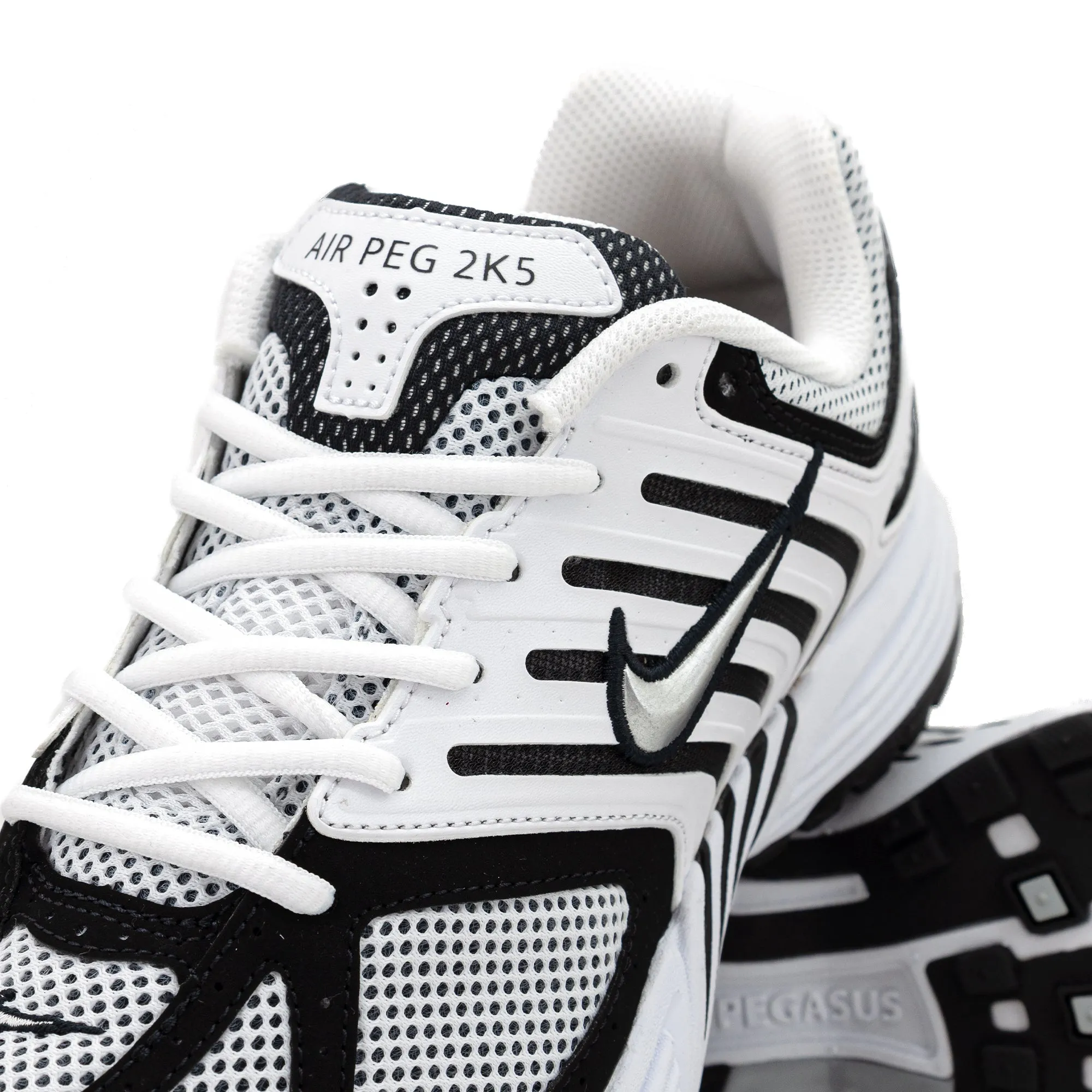 Nike Air Pegasus 2005 "White & Black" FJ1909-100