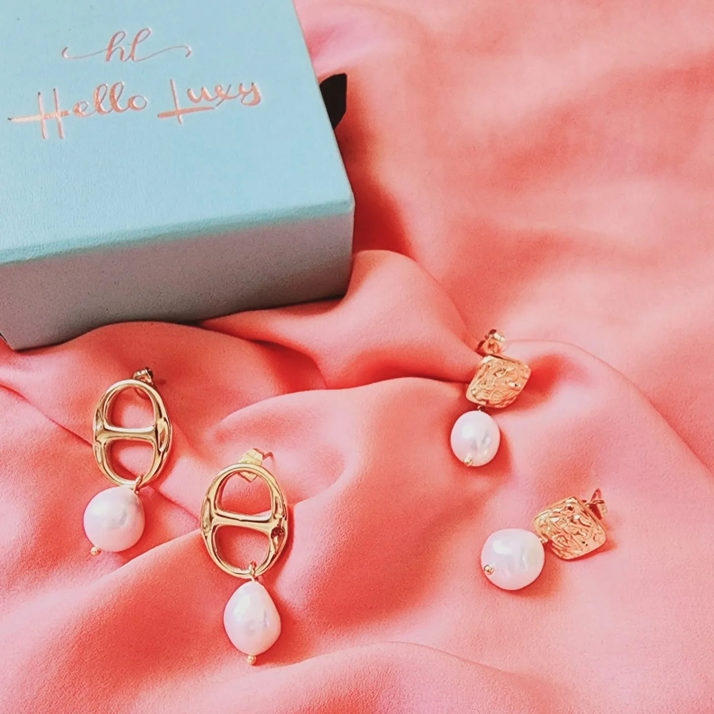 Sophia Pearl Earrings