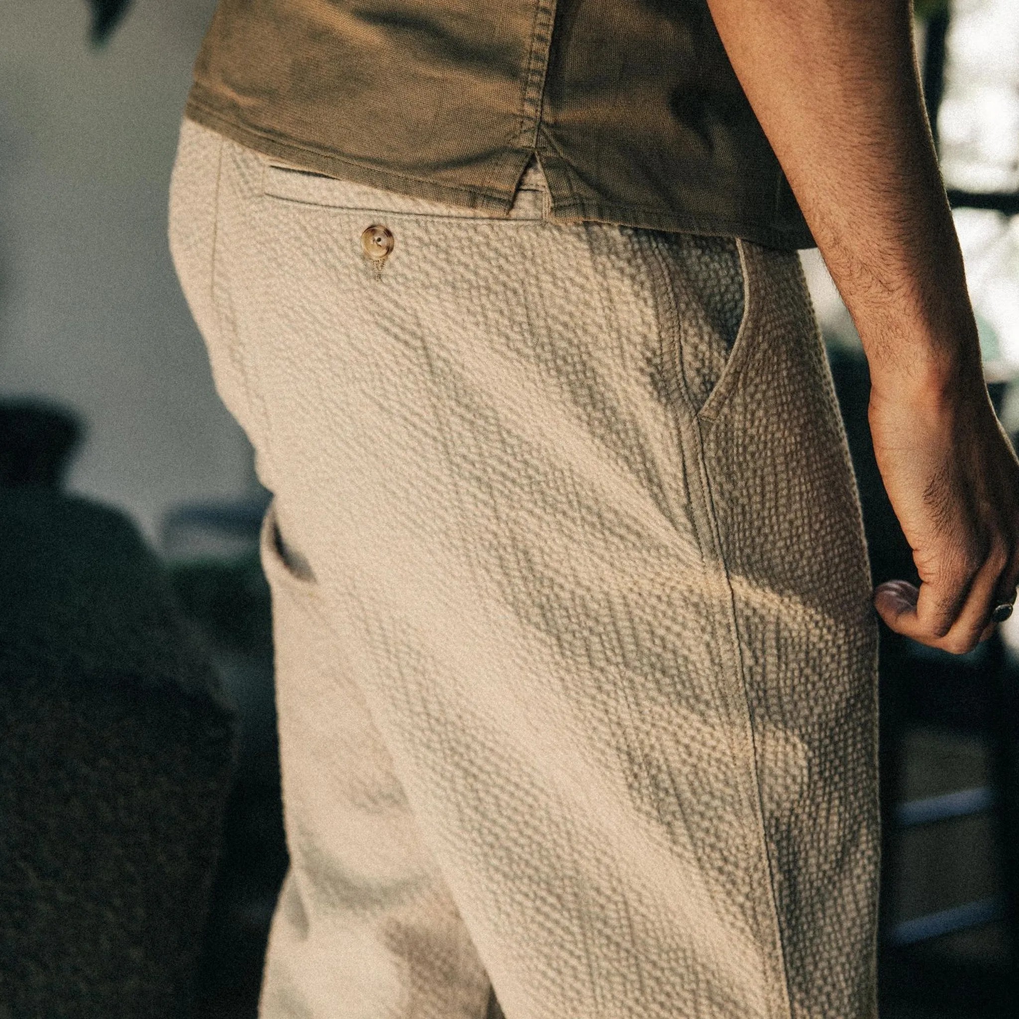 The Easy Pant in Heather Oat Seersucker