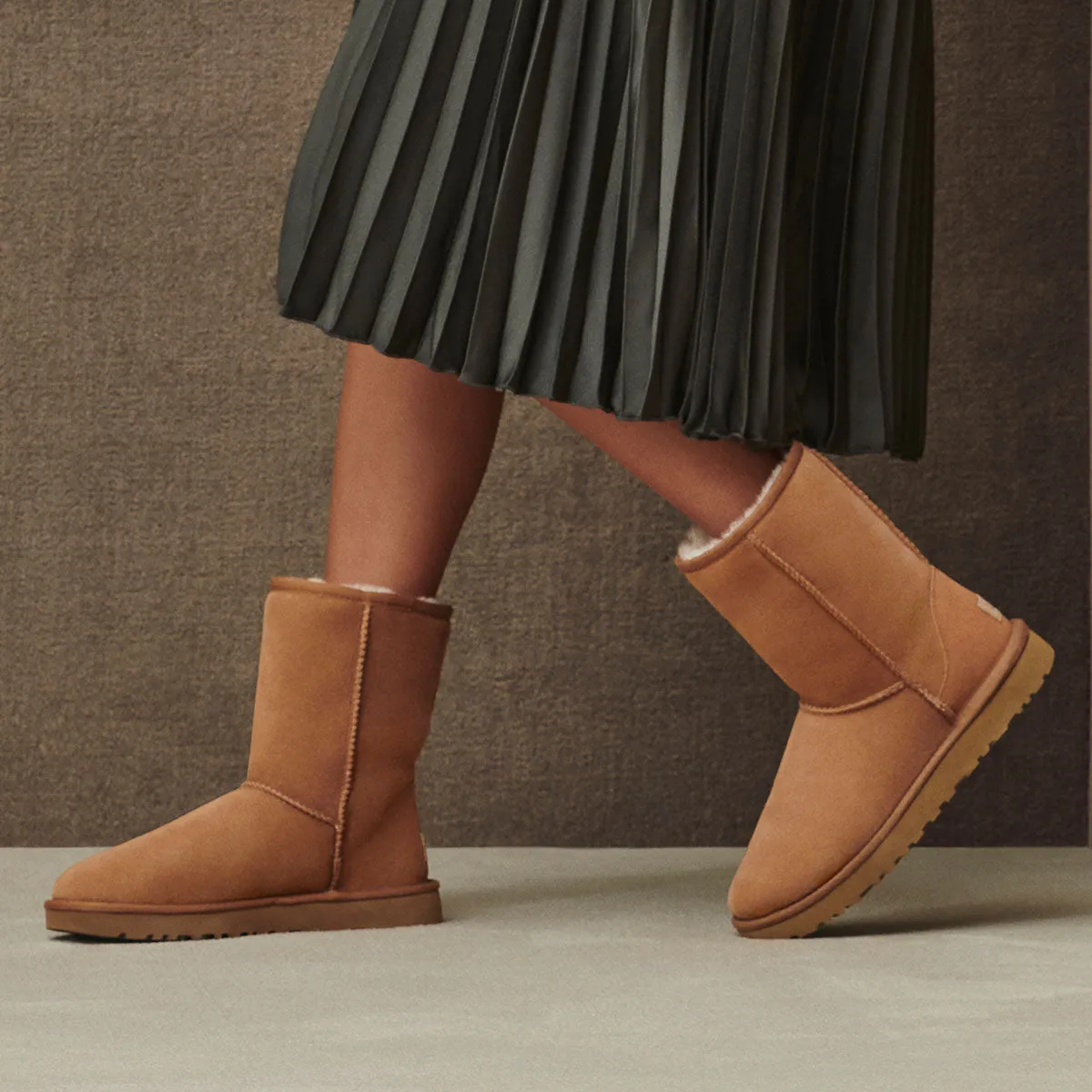   UGG Classic Short II 