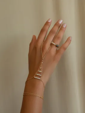 Vessel Pearl Hand Chain