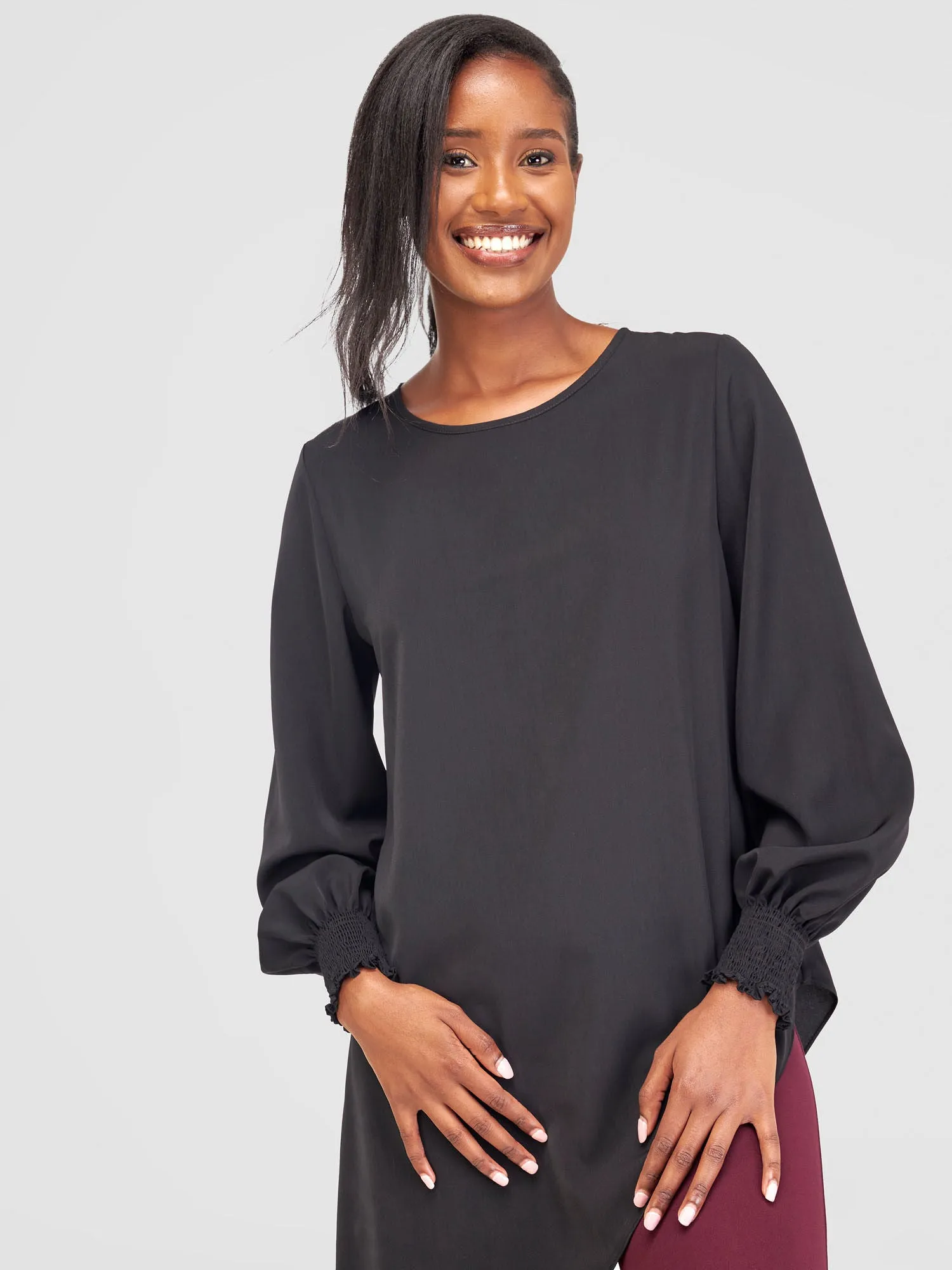 Vivo Wastani Shirred Cuff Asymmetrical Top - Black