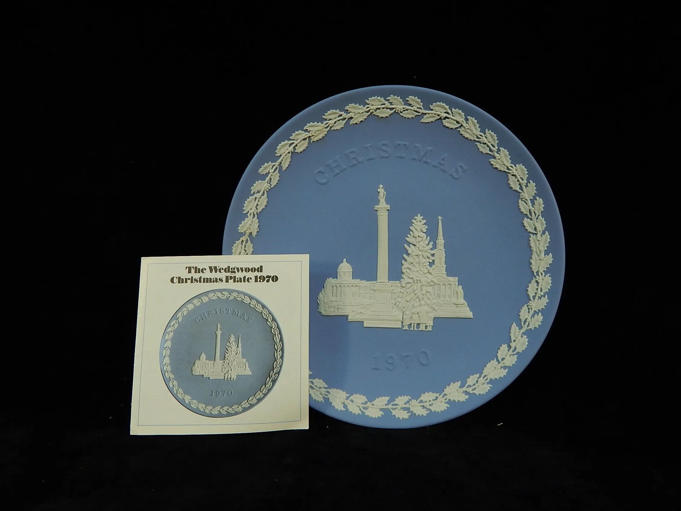 Wedgwood 1970 Trafalgar Square Christmas Plate