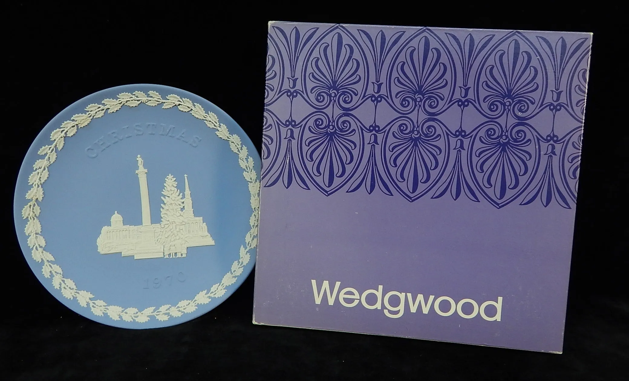 Wedgwood 1970 Trafalgar Square Christmas Plate