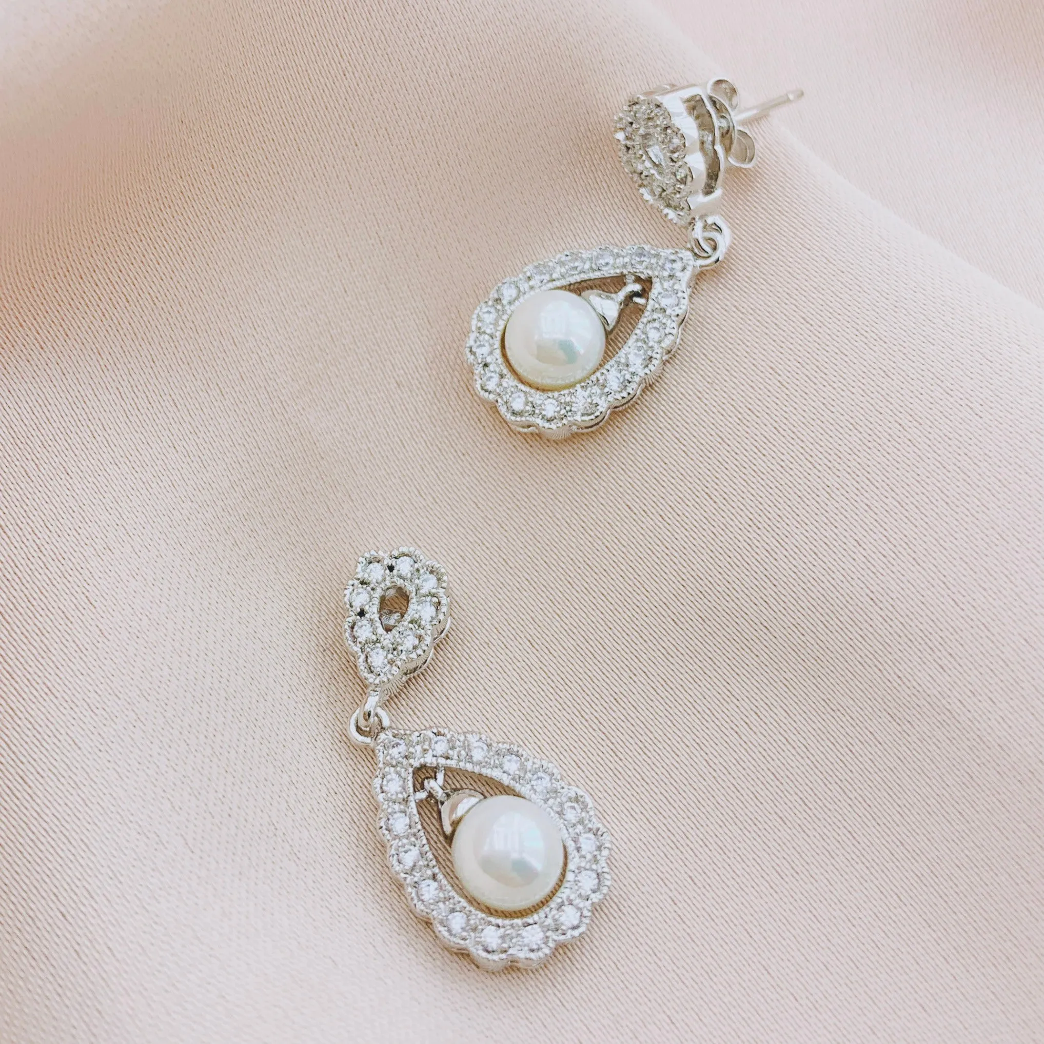 Women's Fashion CZ Bridal Wedding Pearl Earring