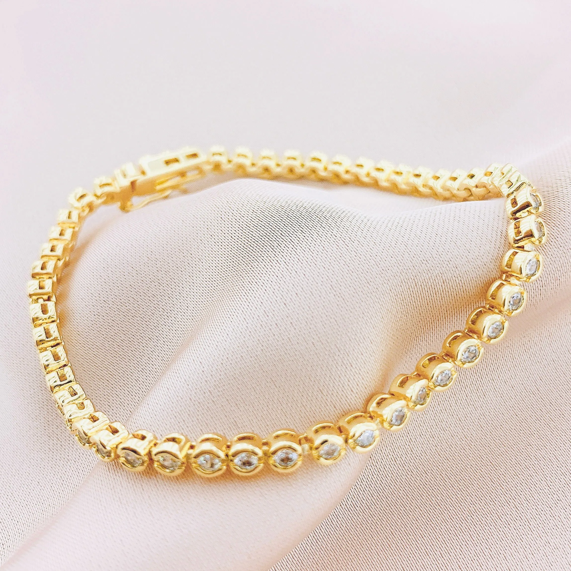 Women's Fashion Round CZ Tennis Bracelet